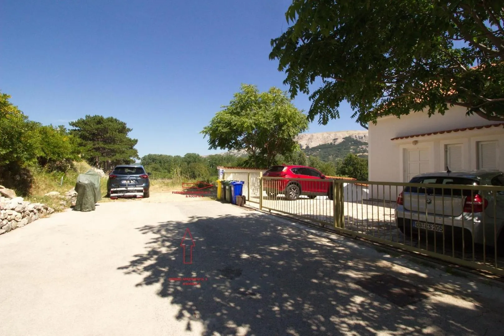 Apartments Rozanda Baska  3*, Baska (Krk)