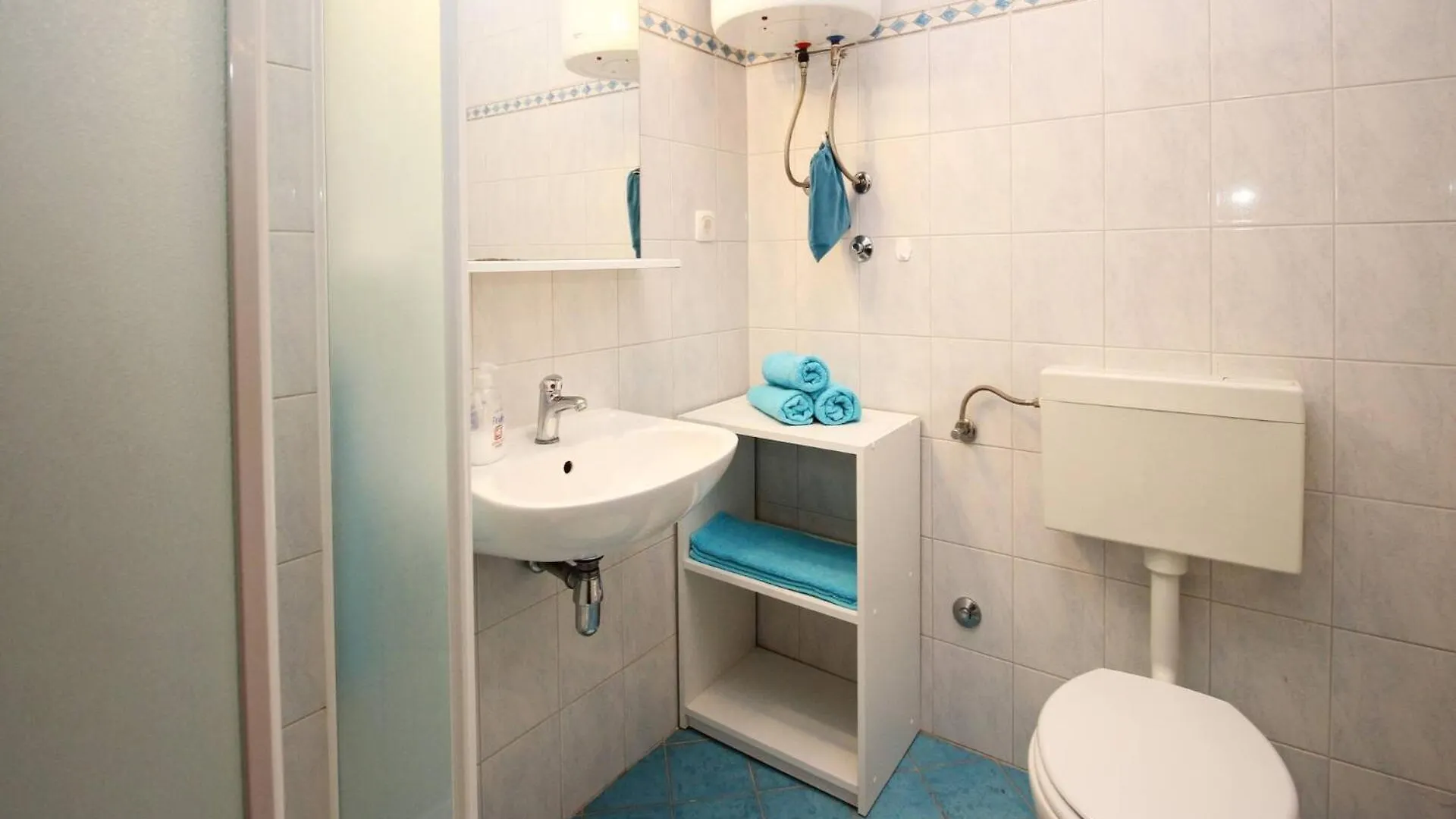 Apartments Rozanda Baska  3*, Baska (Krk) Croatia
