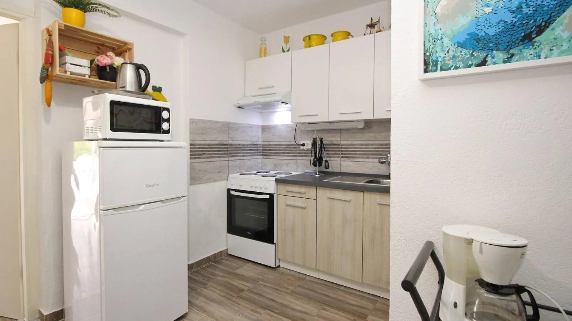 Guest house Apartments Rozanda Baska