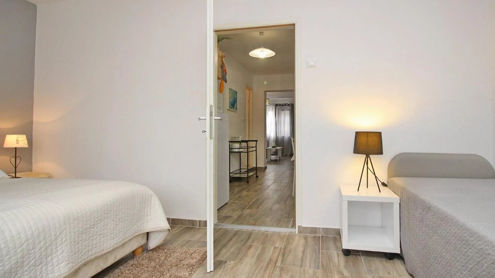 Apartments Rozanda Baska  Croatia