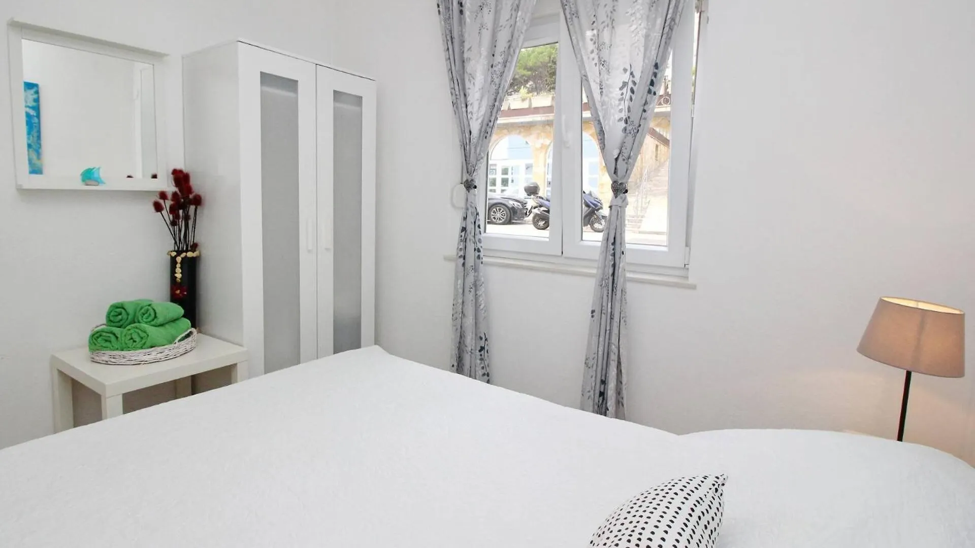*** Guest house Apartments Rozanda Baska  Croatia