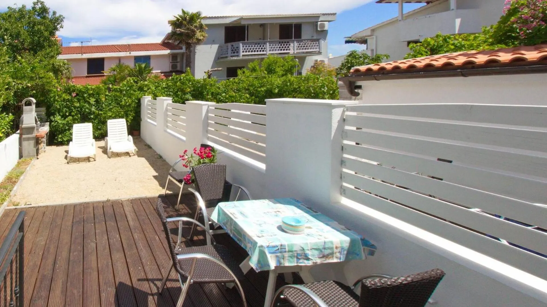 Apartments Rozanda Baska  Croatia