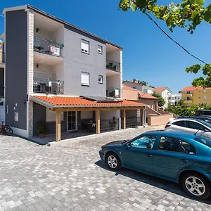 Bernardeta 1 Baška