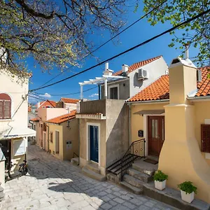Little House In Baška